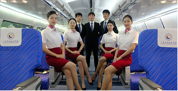 广州航空服务专业（三年中技班）