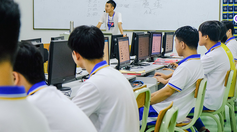 广州计算机网络应用（UL设计）专业（三年中技班）