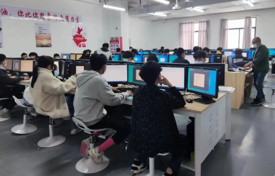 广东华商技工学校计算机网络应用专业